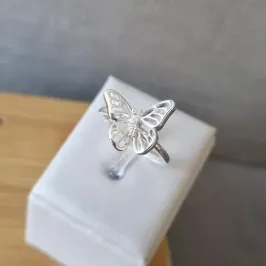 ANEL PRATA BORBOLETA VAZADA