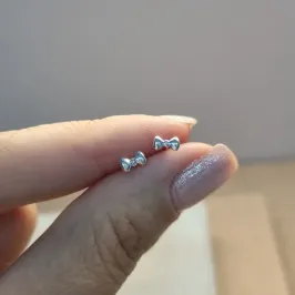 BRINCO PRATA LAÇO LISO