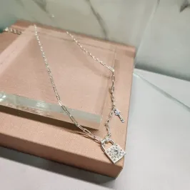 COLAR PRATA CADEADO CARTIER