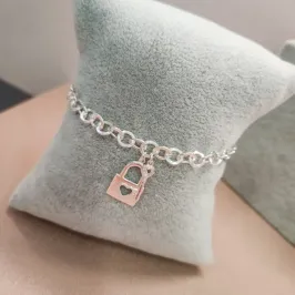 PULSEIRA PRATA CADEADO CHAVE