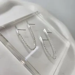 BRINCO PRATA 2 PINOS CORRENTE