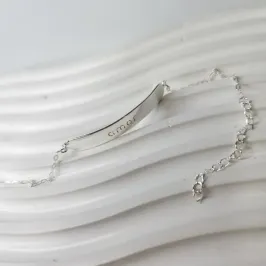 PULSEIRA PRATA PLACA AMOR