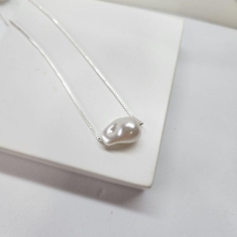 COLAR PRATA PÉROLA BARROCA