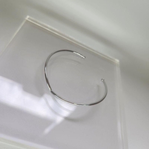 BRACELETE AÇO FIO CURVADO