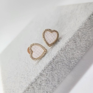 BRINCO OURO CORAÇÃO MADREPÉROLA ZIRC