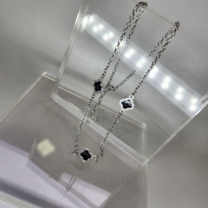 COLAR AÇO TREVOS PRETO