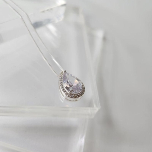 COLAR PRATA GOTA LUXO