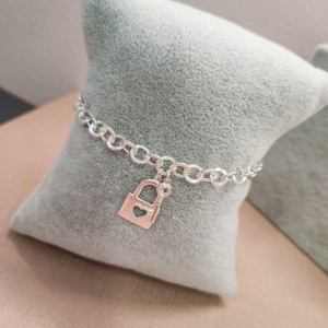 PULSEIRA PRATA CADEADO CHAVE