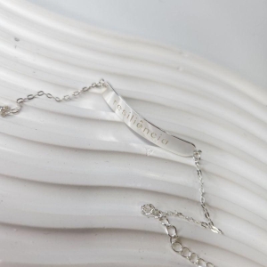PULSEIRA PRATA PLACA RESILIÊNCIA