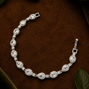 PULSEIRA RÓDIO BRANCO LUXO GOTA E OVAL ZIRCÔNIAS