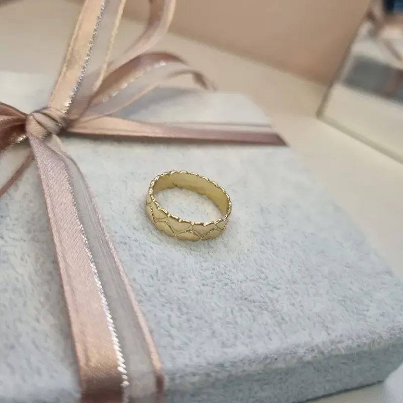 ANEL OURO CORAÇÕES