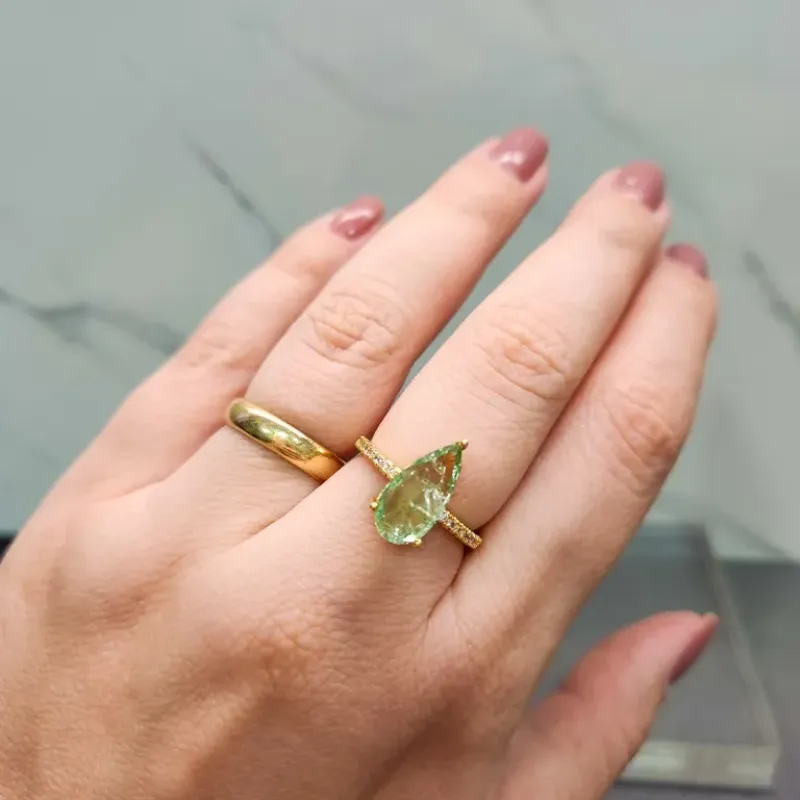 ANEL OURO GOTA VERDE CRAQUELADA