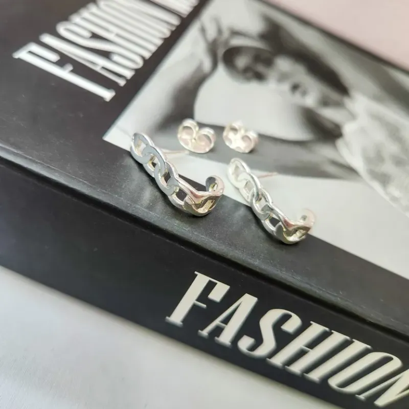 BRINCO EAR HOOK PRATA CORRENTE