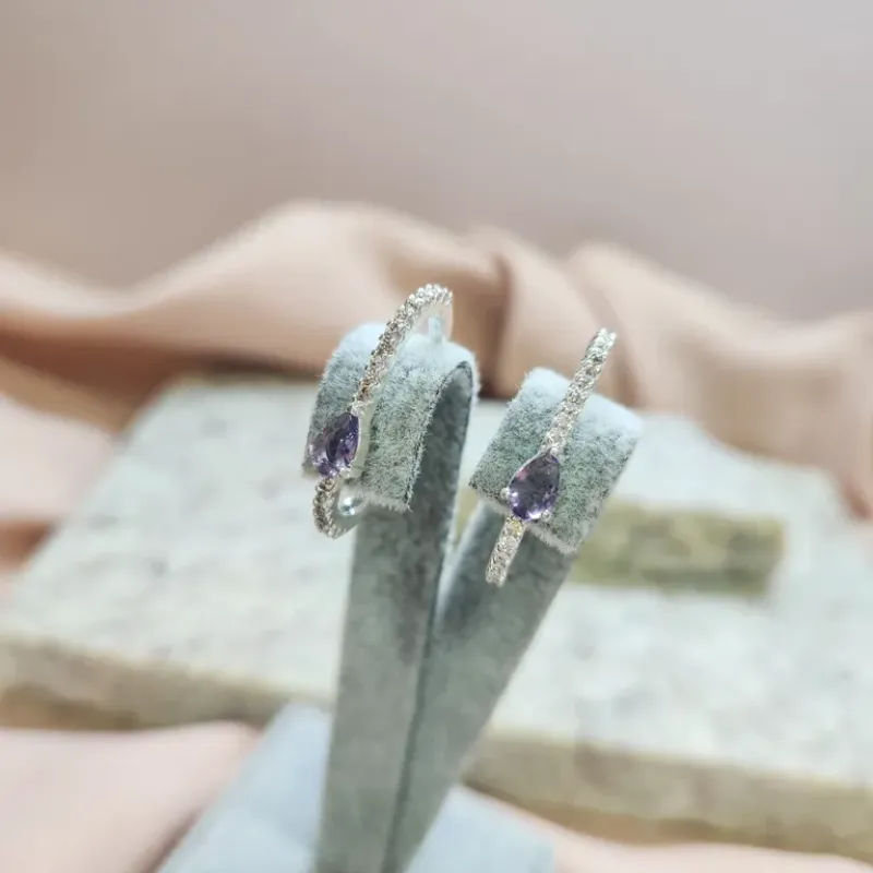 BRINCO EAR HOOK PRATA TANZANITA