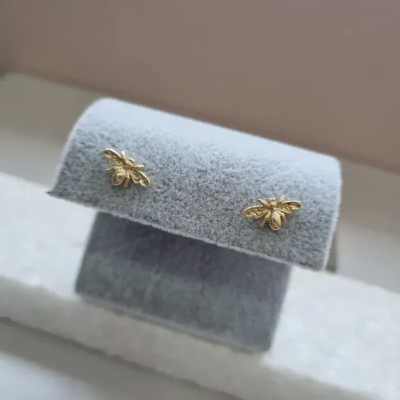 BRINCO OURO ABELHINHA