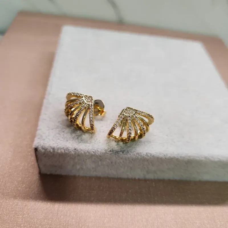 BRINCO OURO LEQUE LISA ZIRC