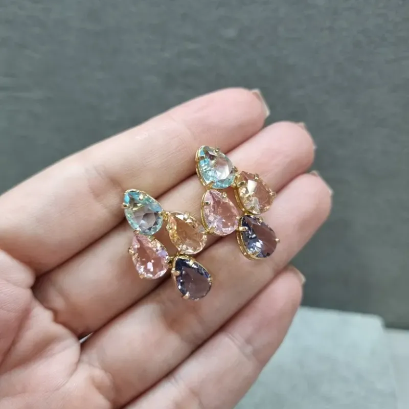 BRINCO OURO LOSANGO GOTA COLOR