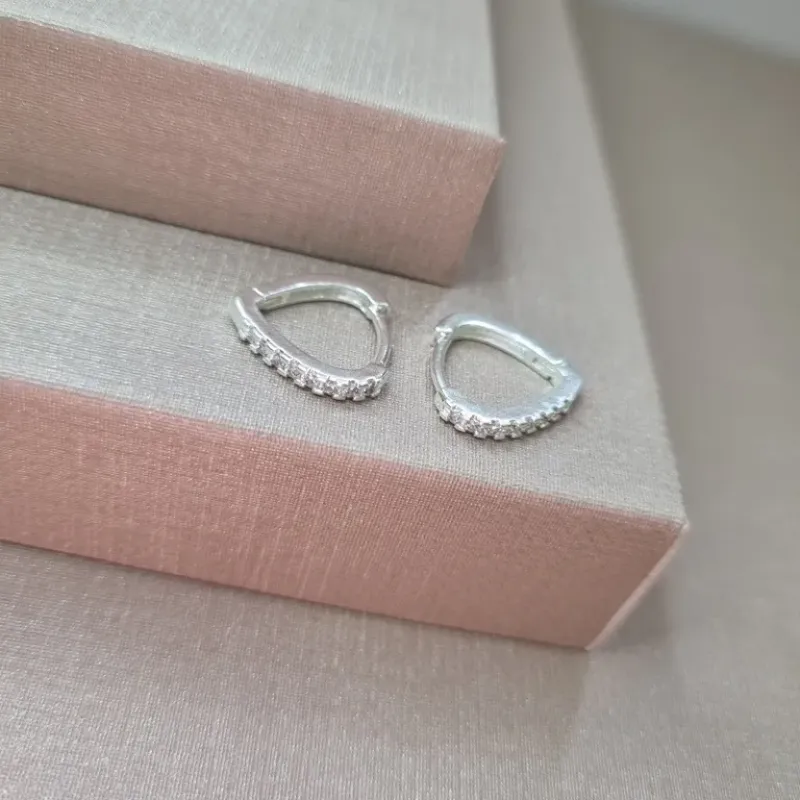 BRINCO PRATA ARGOLA M CORAÇÃO Z