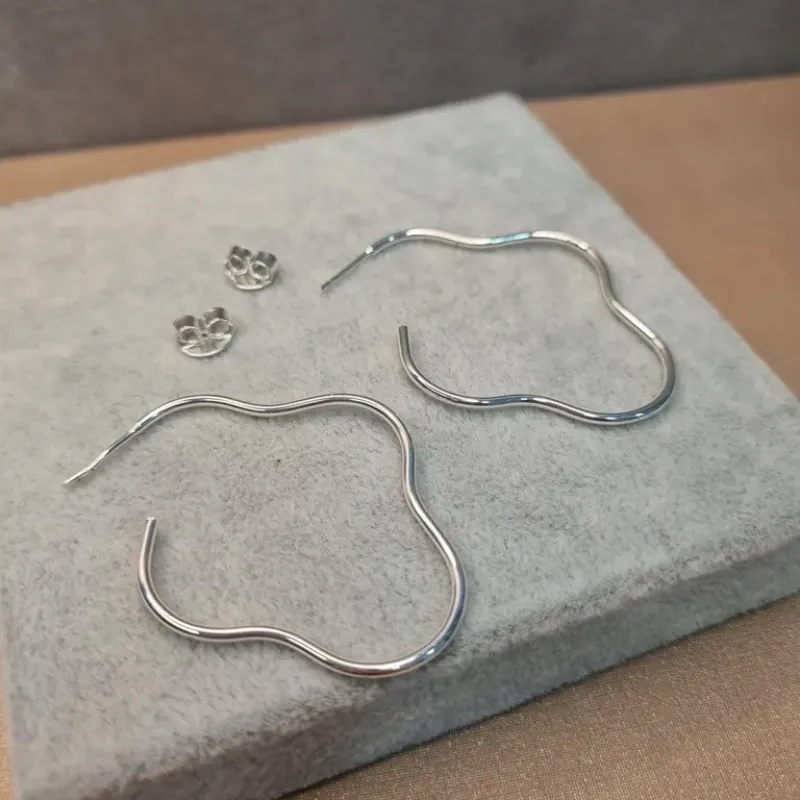 BRINCO PRATA ARGOLA NUVEM