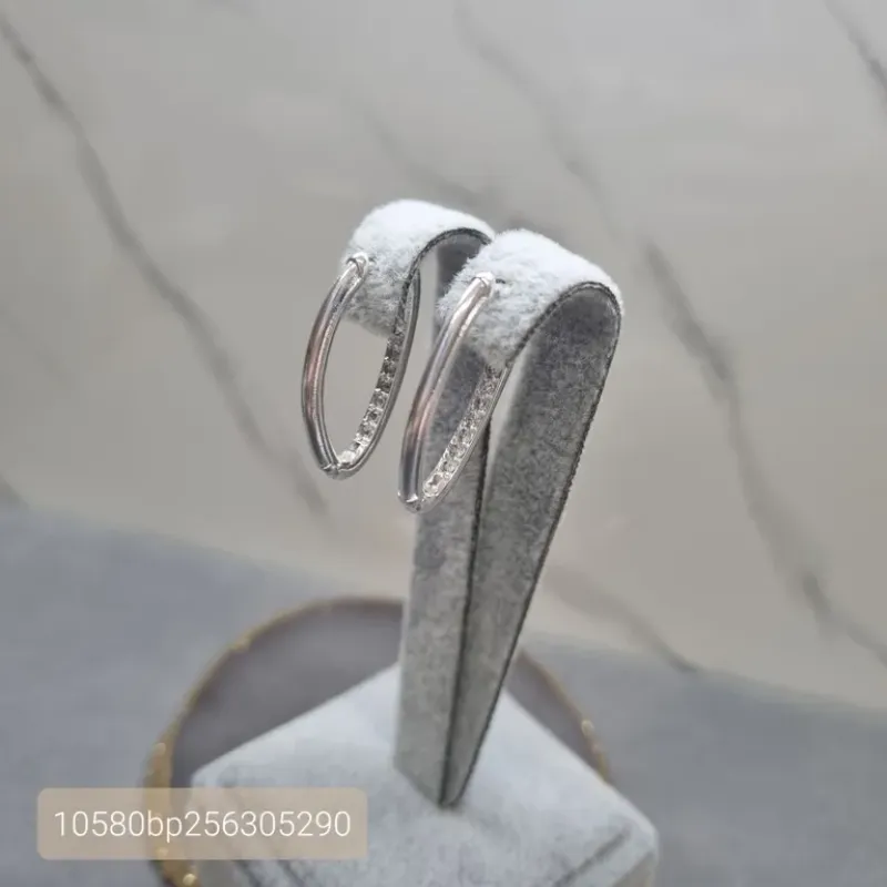 BRINCO PRATA ARGOLA OVAL ZIRC LISA