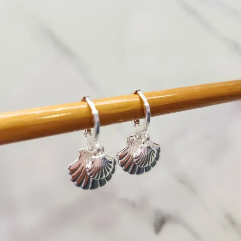 BRINCO PRATA ARGOLA SHELL DUPLA