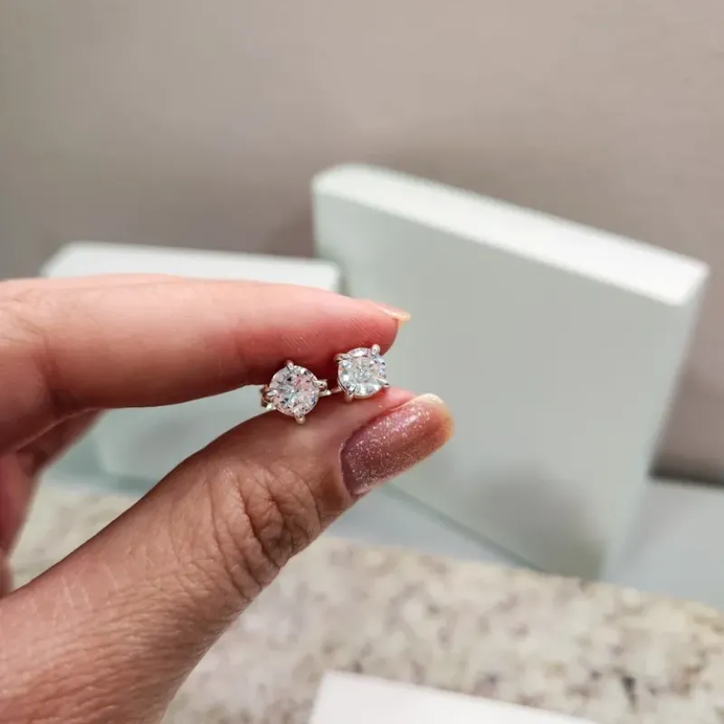 BRINCO PRATA CIRCULO P CRISTAL