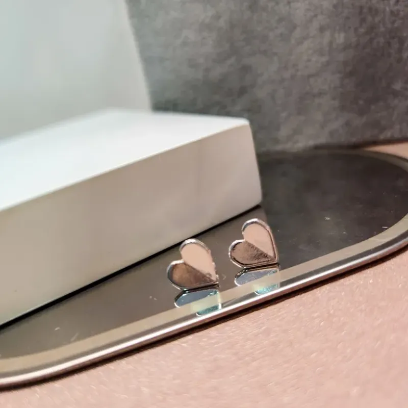 BRINCO PRATA CORAÇÃO ORIGAMI