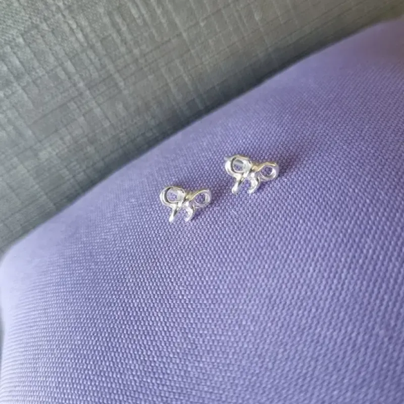 BRINCO PRATA LACINHO