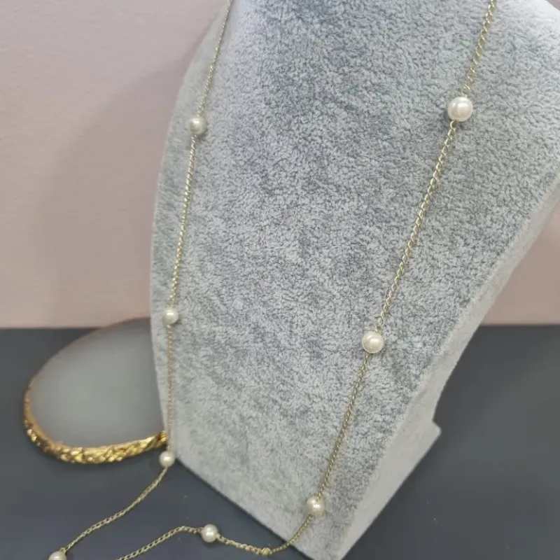 COLAR OURO LONGO PÉROLAS