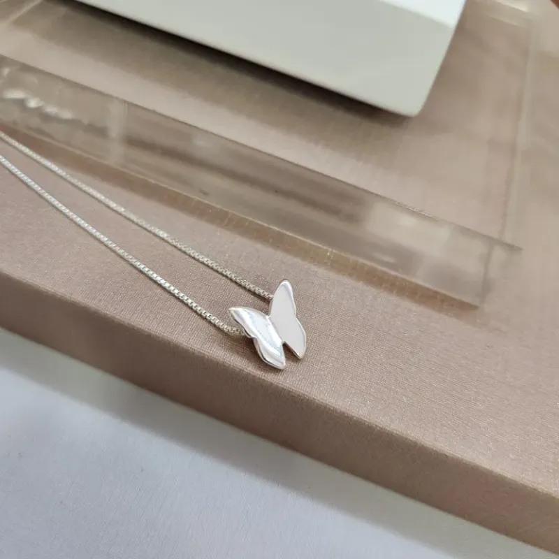 COLAR PRATA BORBOLETA L