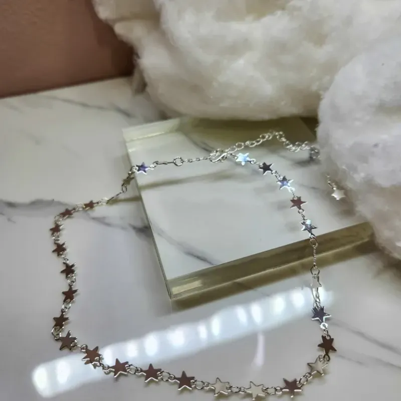 COLAR PRATA CHOKER ESTRELAS CHAPADAS