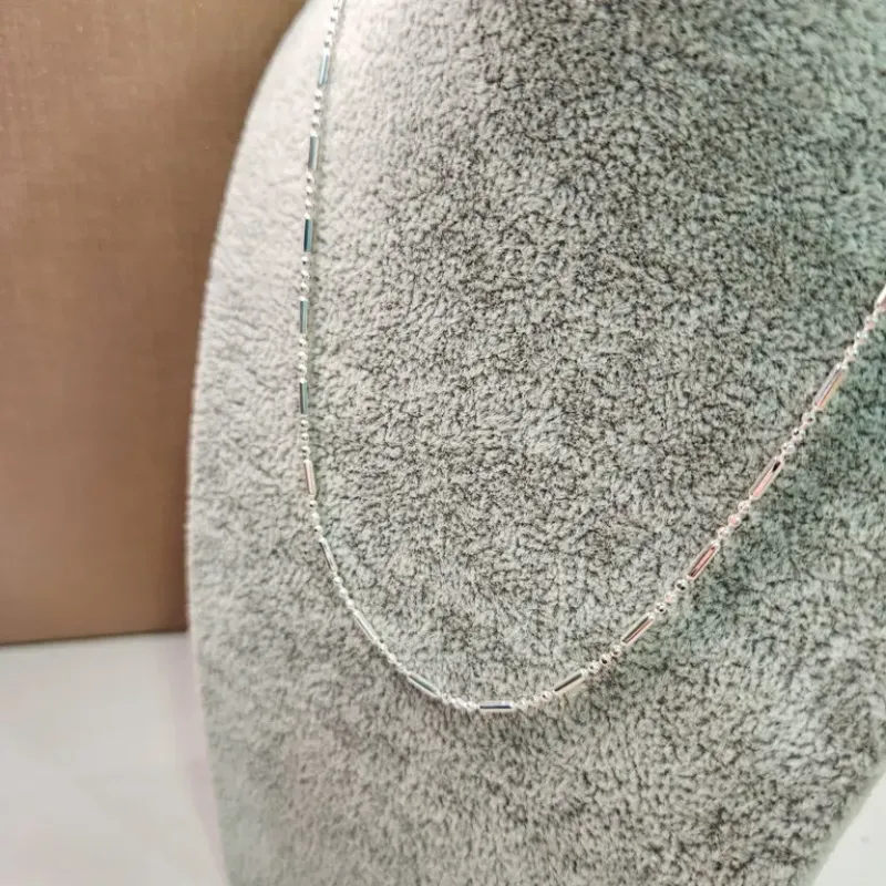 COLAR PRATA CORR PININHOS