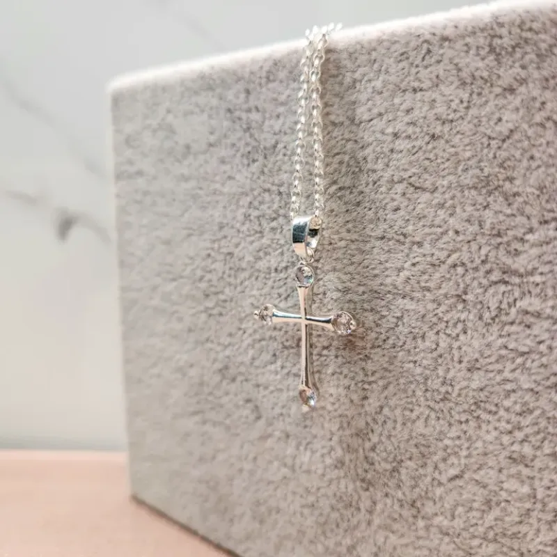 COLAR PRATA CRUZ 3 PONTOS DE LUZ