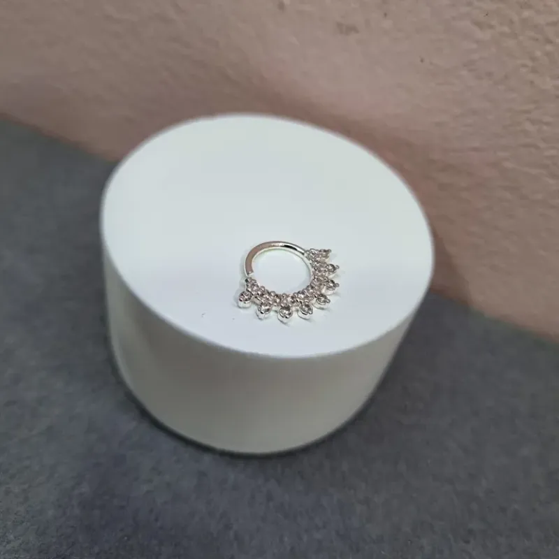 PIERCING PRATA PONTA ZIRC