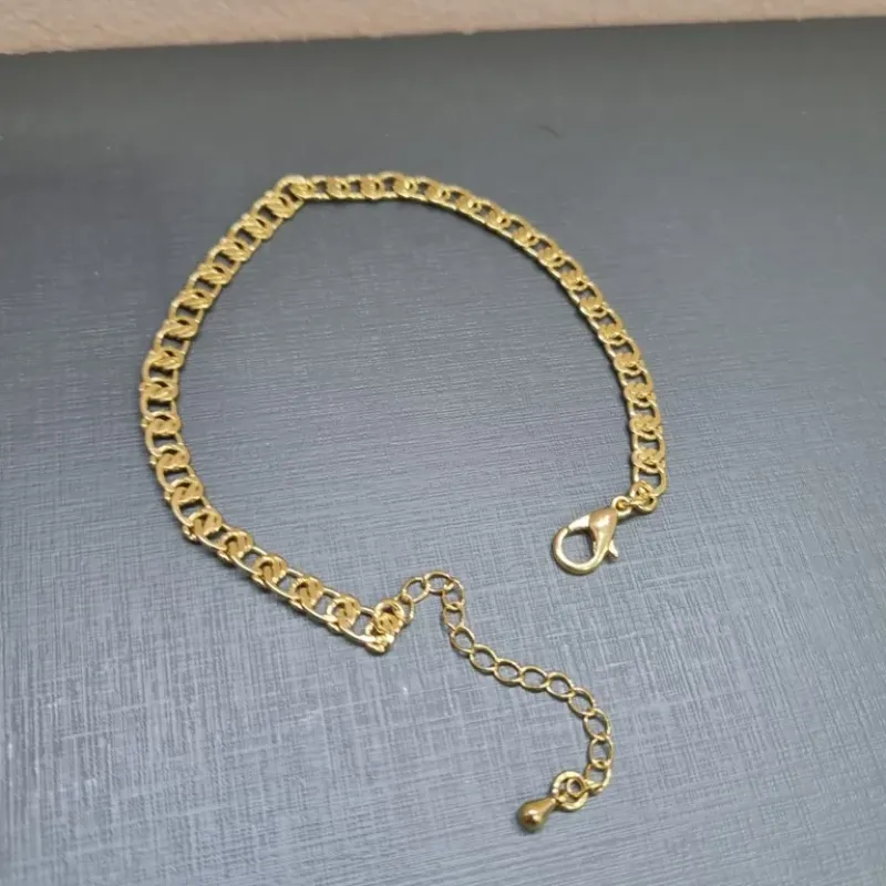 PULSEIRA OURO C AMASSADA