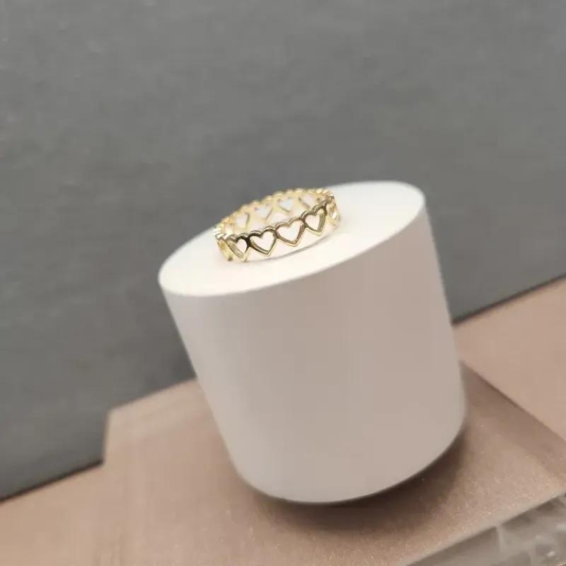 ANEL OURO CORAÇÃO VAZADO