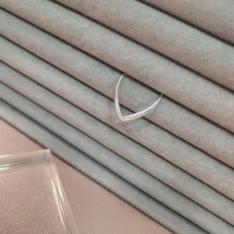 ANEL PRATA PONTA TRIANG