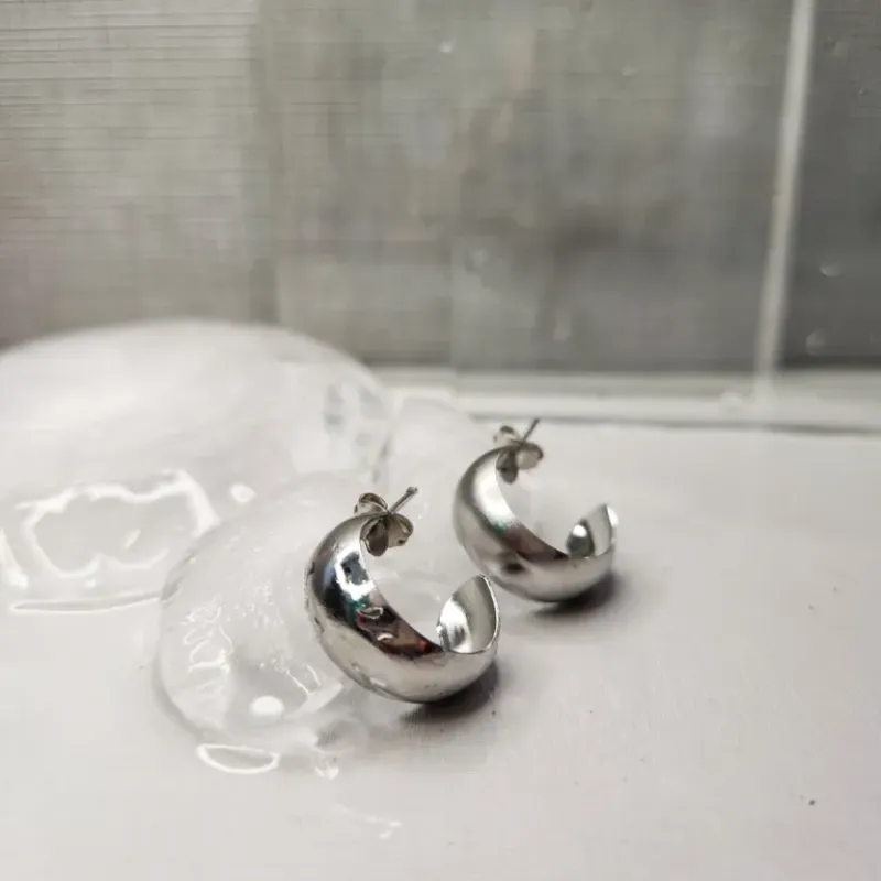 BRINCO ARGOLA AÇO ARGOLA ABAULADA P