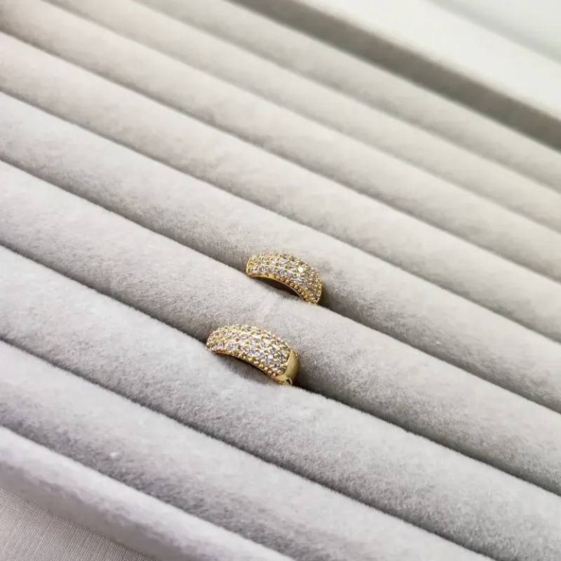 BRINCO ARGOLA OURO GOT G Z