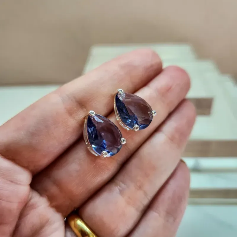 BRINCO PRATA GOTA 3 PONTOS TANZANITA