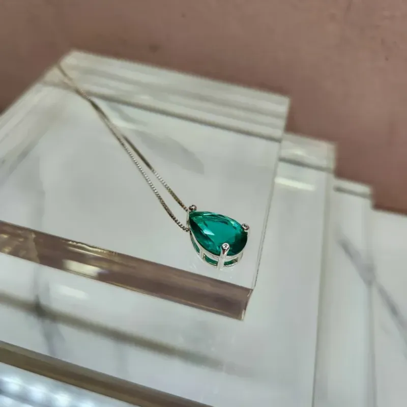 COLAR PRATA GOTA 3 PONTOS ESMERALDA