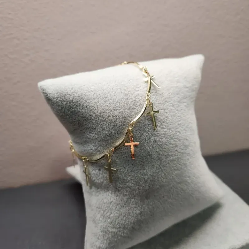 PULSEIRA OURO CRUCIFIXOS