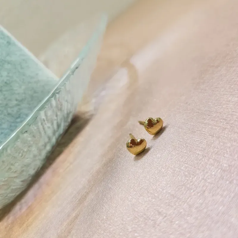 BRINCO OURO CORAÇÃO MACIÇO