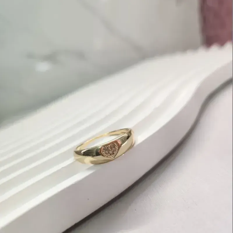 ANEL OURO LISO GORDINHO CORAÇÃO Z