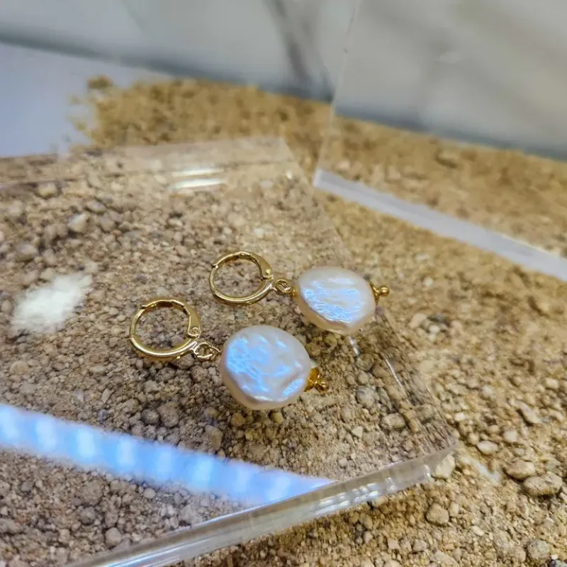 BRINCO OURO ARGOLA PÉROLA B