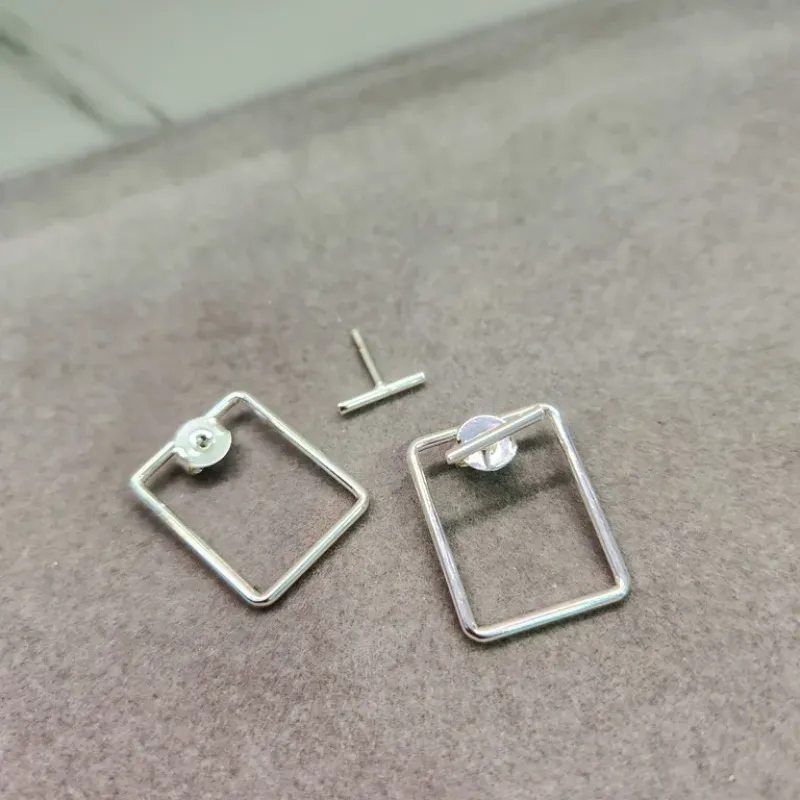 BRINCO PRATA PINO RETANGULO