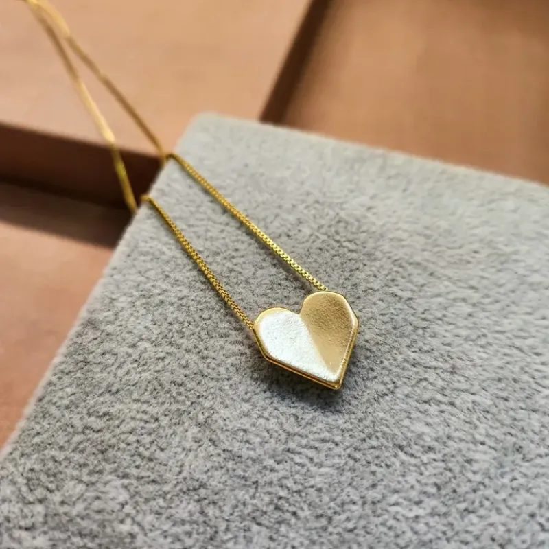 COLAR OURO CORAÇÃO ORIGAMI