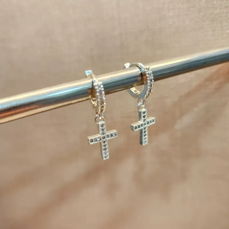 BRINCO PRATA ARGOLA TRANQ CRUZ