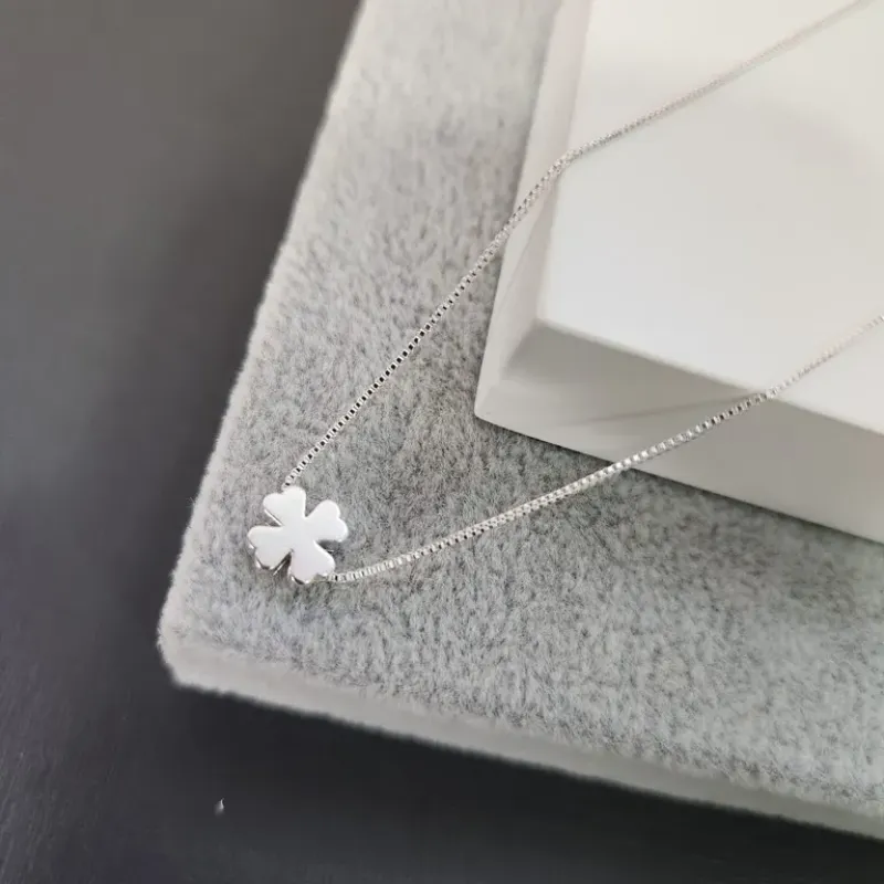 COLAR PRATA TREVO LISO