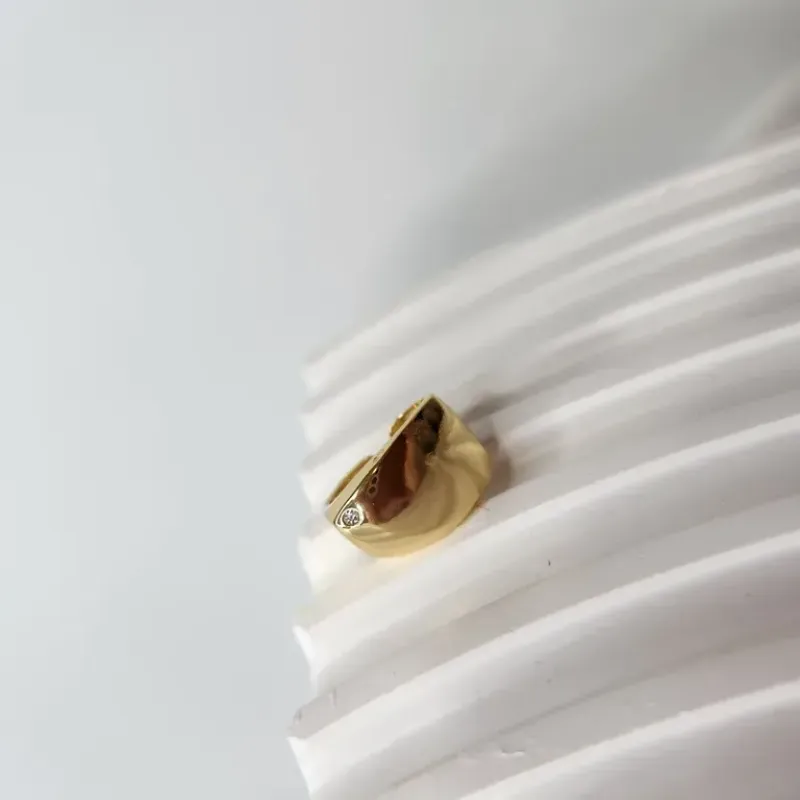 ANEL OURO AJUSTÁVEL DEDINHO PLACA 1 ZIR